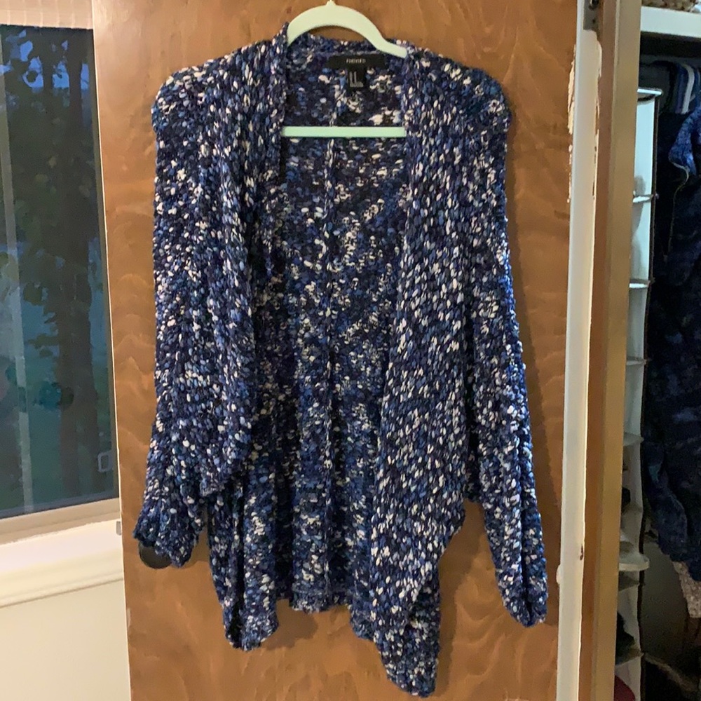 Oversized cardigan- blue and white